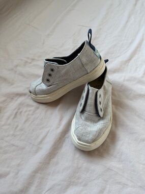 Kids Slip-On Canvas Sneakers in Light Grayish Blue